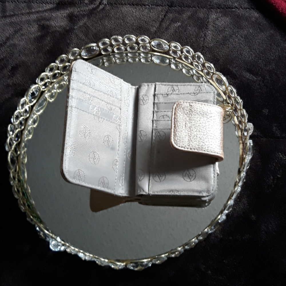 Wallet - Picture 2 of 3
